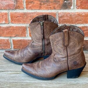 Ariat Sassy Distressed Brown Leather Zip Western Cowboy Ankle Boots 9B